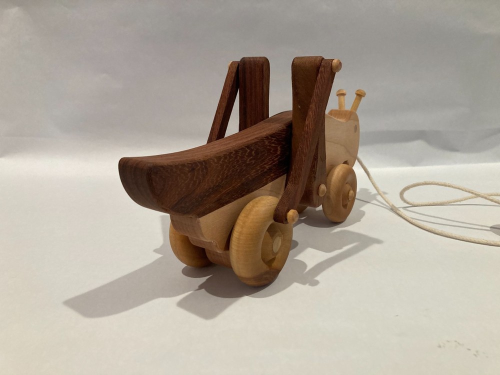 New Handmade Wood Grasshopper Pull Toy
