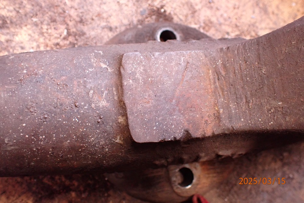 OLDER WILTON BULLET BENCH VISE FUNCTIONAL BUT HAS ISSUES