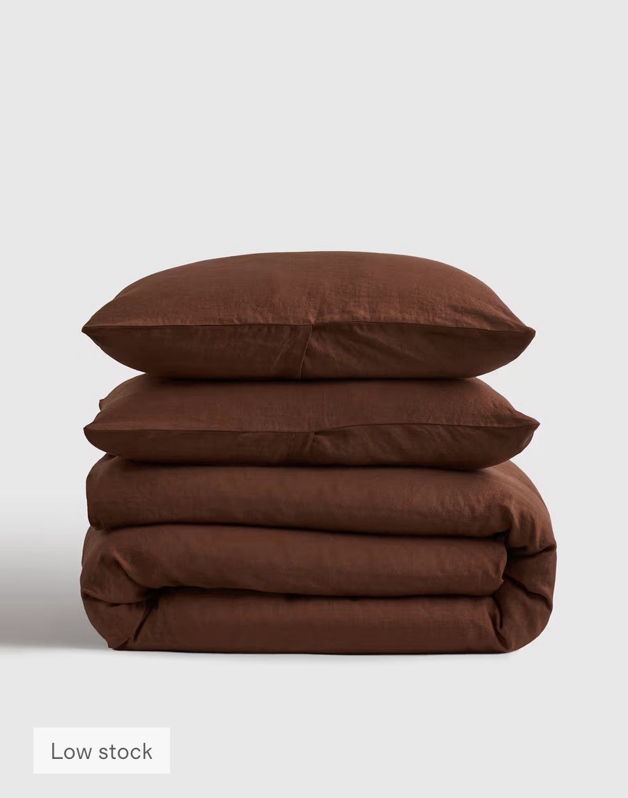 Quince King/Cal K European Linen Duvet Cover/Pillowcase in Bordeaux $219.90 MSRP
