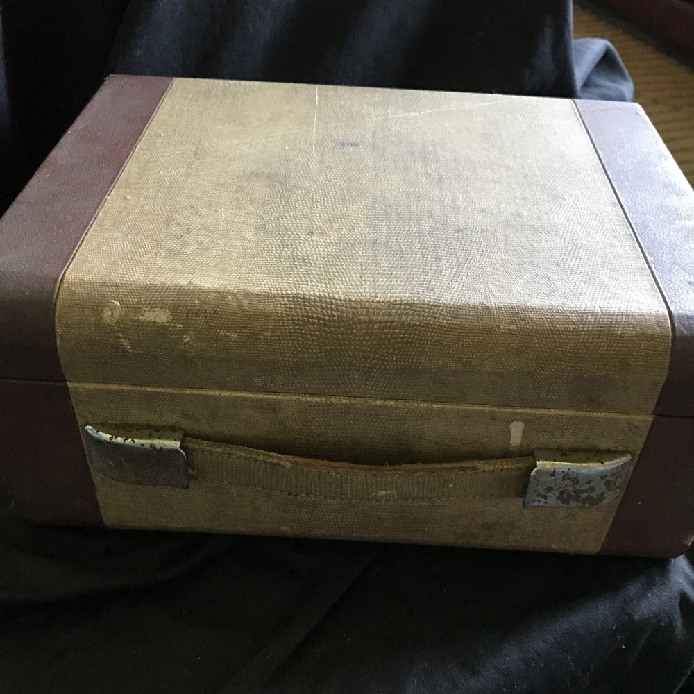 1950s VIDOR Radio Empty Case