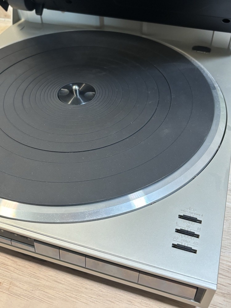 ⭐️Technics Sl-j1 Dc Servo Automatic Tangential Tracking Turntable⭐️Needs Belt⭐️