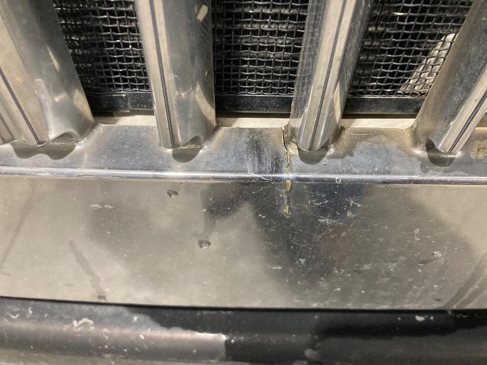 2002-2008 International 8600 Grille - Used