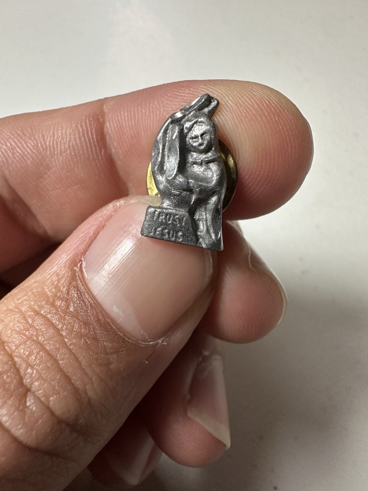 Trust Jesus Lapel Pin #C