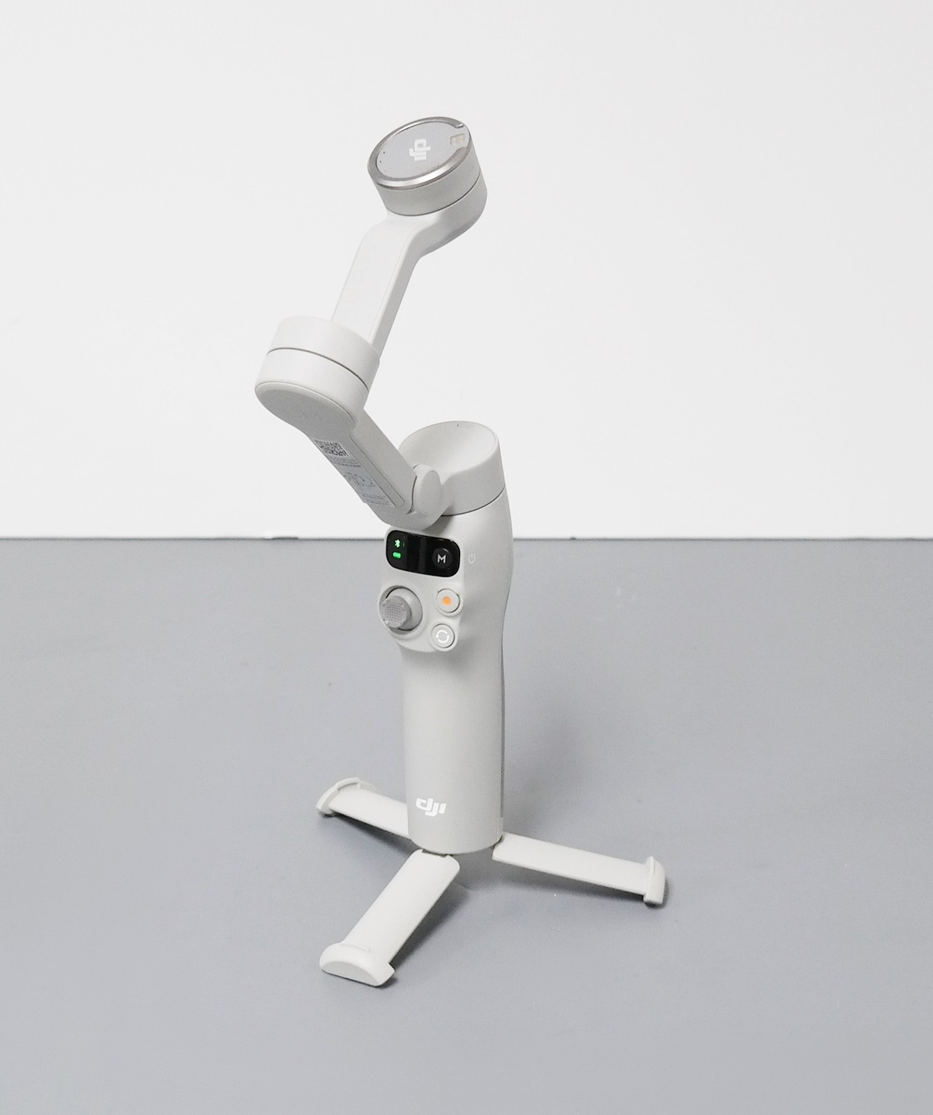 DJI Osmo Mobile 7 Gimbal Stabilizer for iPhone, Android, Built-in Tripod