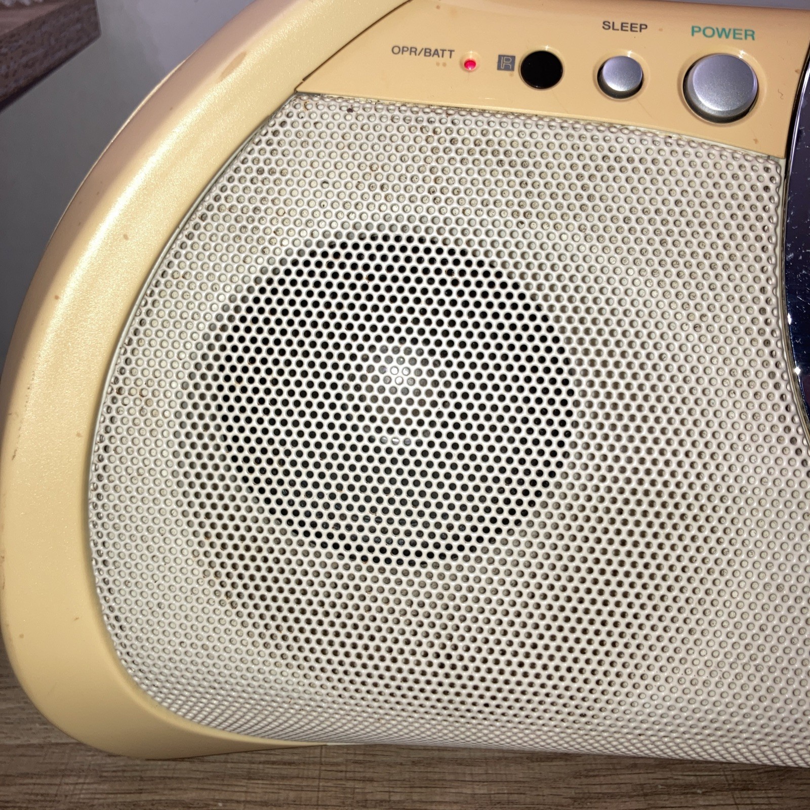 Sony ZS-YN7 Boombox CD/R-RW/AM FM/MP3 MegaBass Tested working Some Blemishes