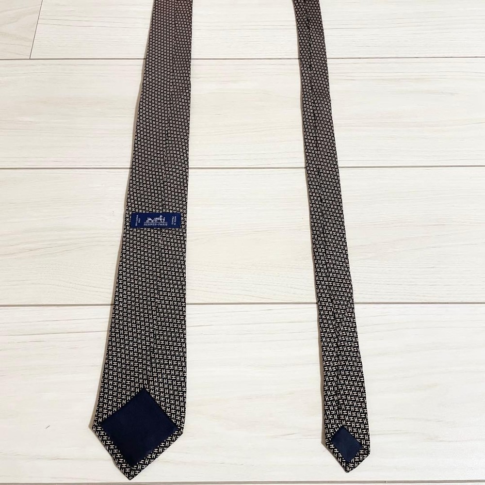 Hermes Brown Silk Necktie H Pattern Classic Tie Used