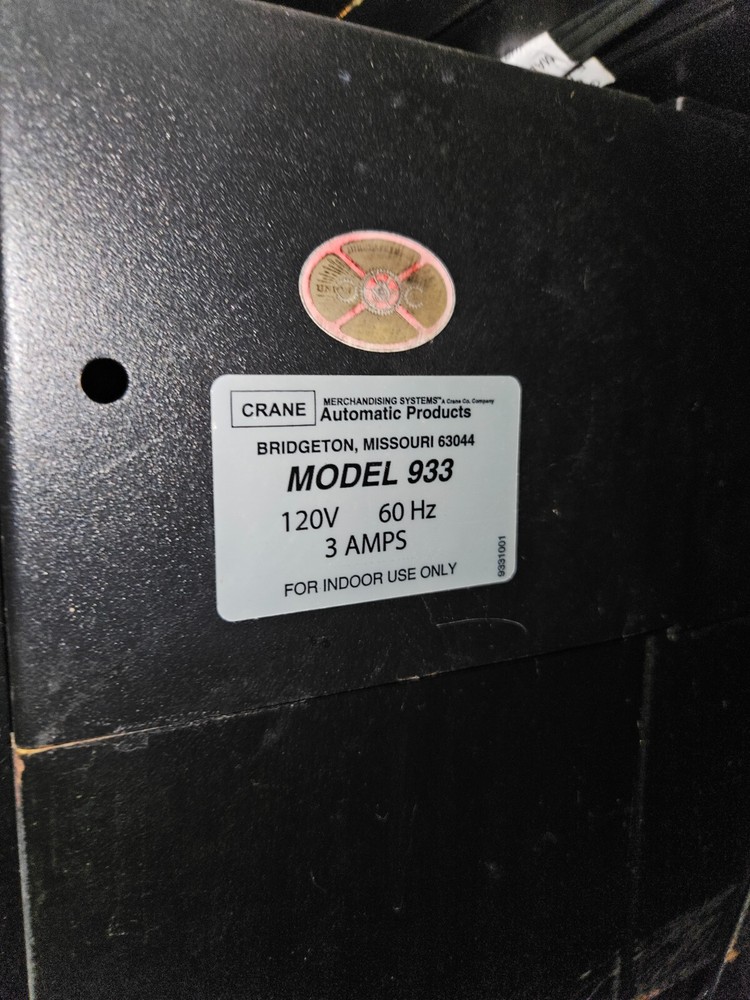 Automatic Products Model 933 Snack Vending Machine - MDB