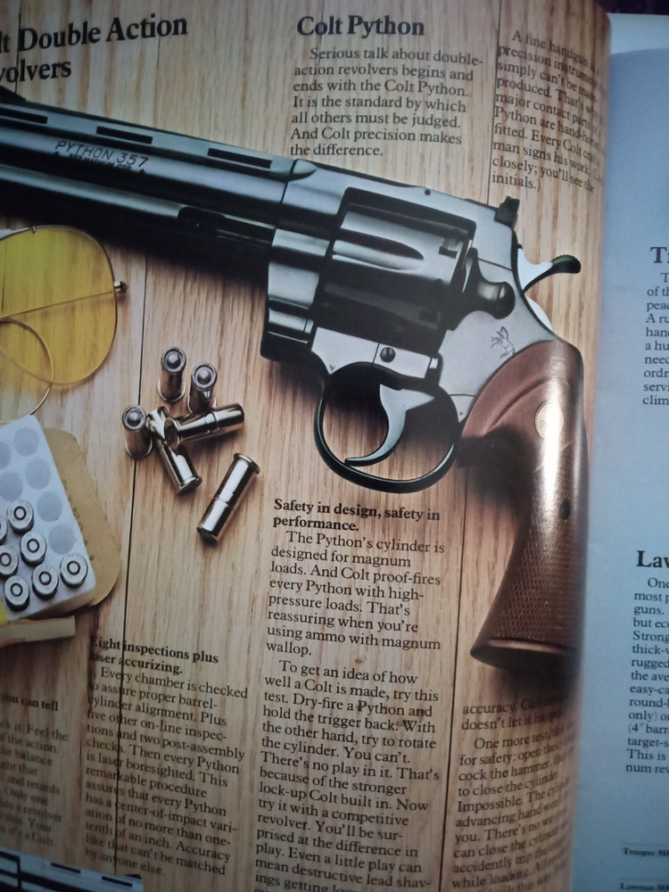 COLT FIREARMS 1976 19 PAGE COLOR CATALOG DRAGOON PEACEMAKER PYTHON 1851 NAVY