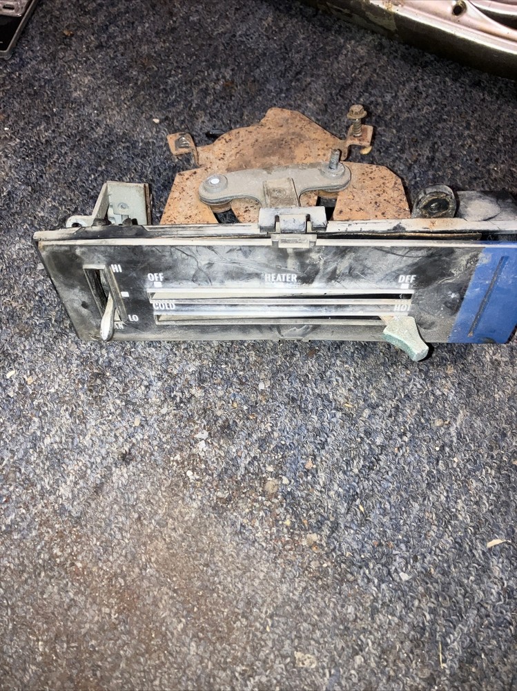 Chevrolet C65  C70 Heater A/C Temperature Controls - Used