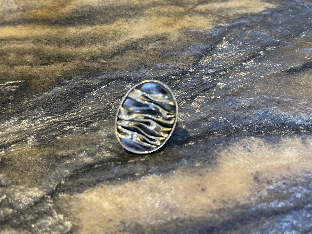 Gorgeous Statement Contemporary Design Ring In 925 Sterling Silver.