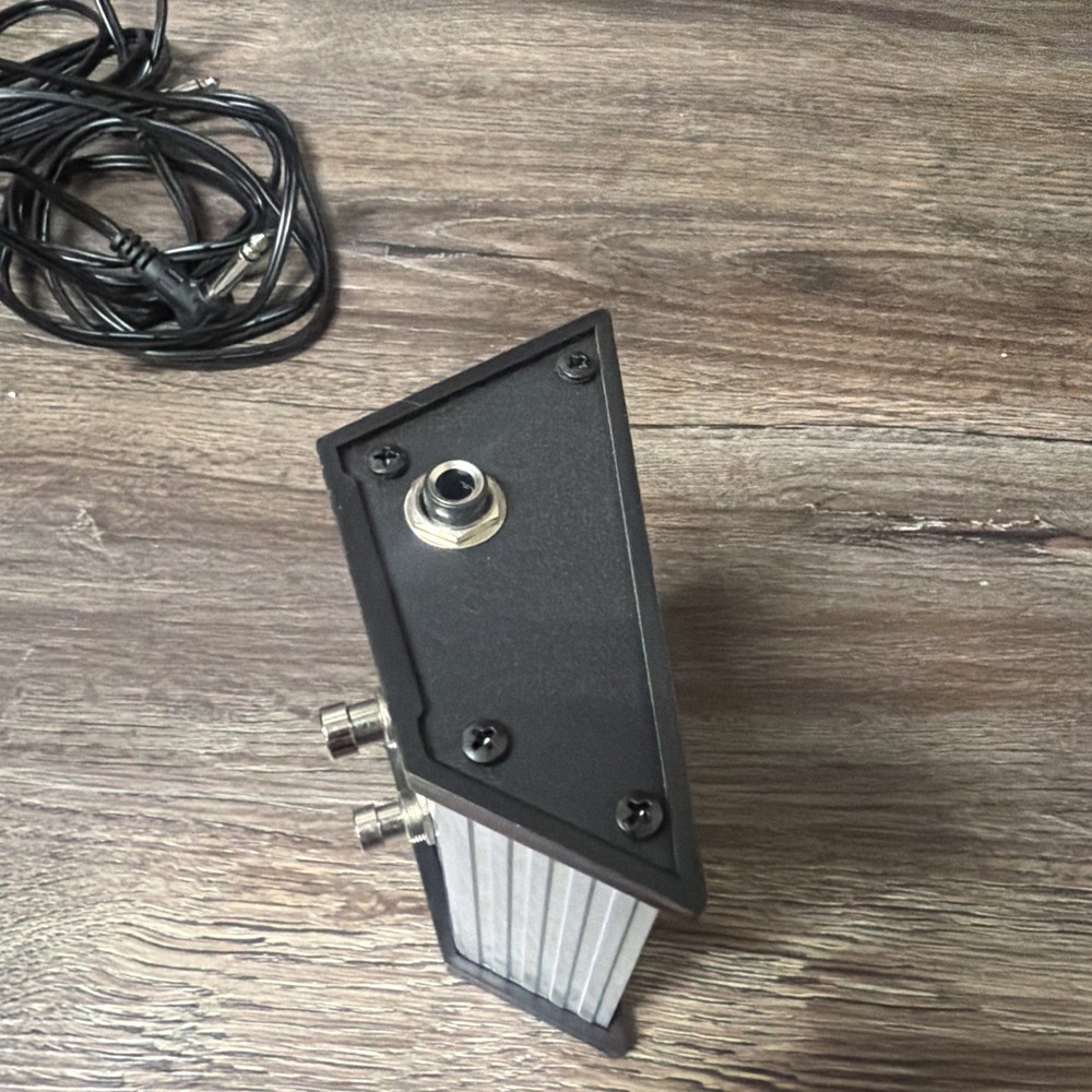 Fender FM65DSP and Super-Champ XD Footswitch Two-Button Footswitch