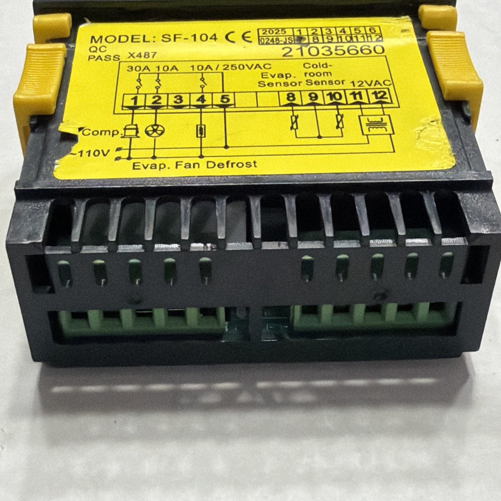 SF-104 Digital Temperature Controller Thermostat Temperature Regulator