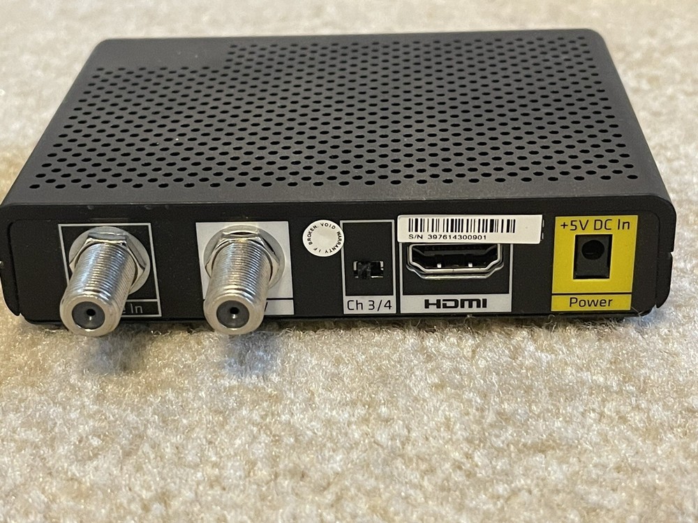 Time Warner Cable TWC Digital Adapter Unit HDMI DCI401TWC2 with AC Adapter