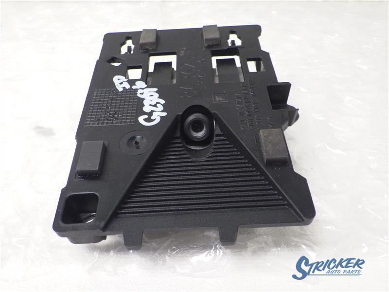 2022 Yukon ID-86798029 W/S Projector 1162436