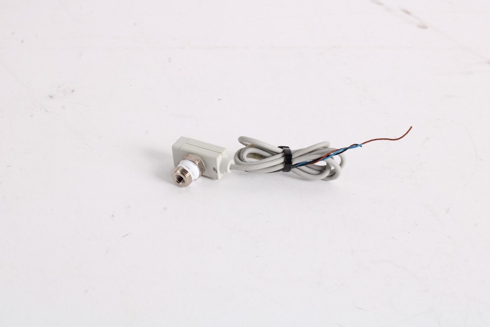 SMC PSE511-T01 Digital Vacuum Switch Sensor