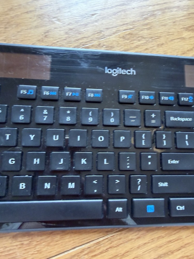 Logitech K750 Wireless Solar Keyboard M510 Mouse With Unifying Receiver Black