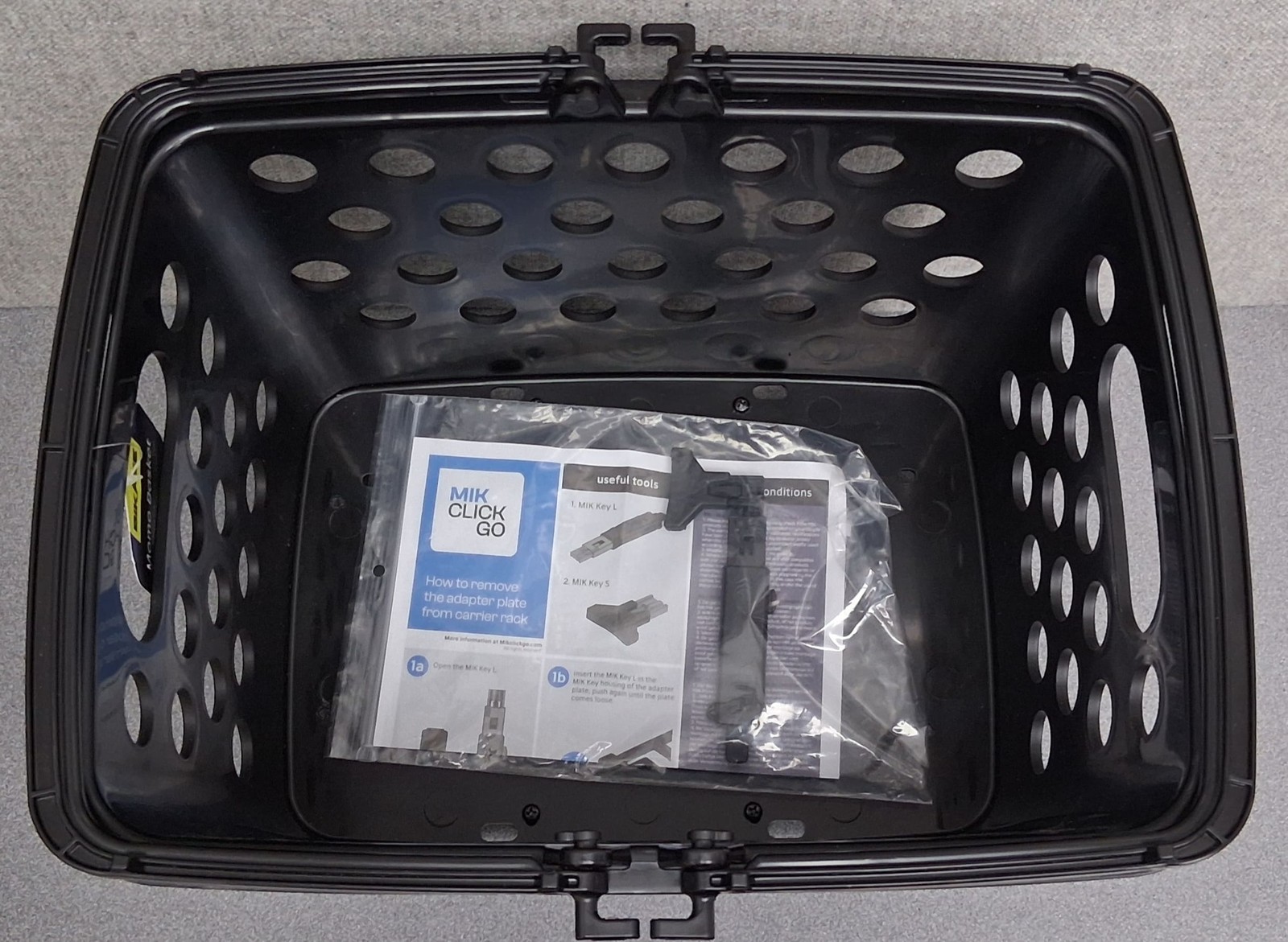 BiKASE Momo Basket MIK with Handles