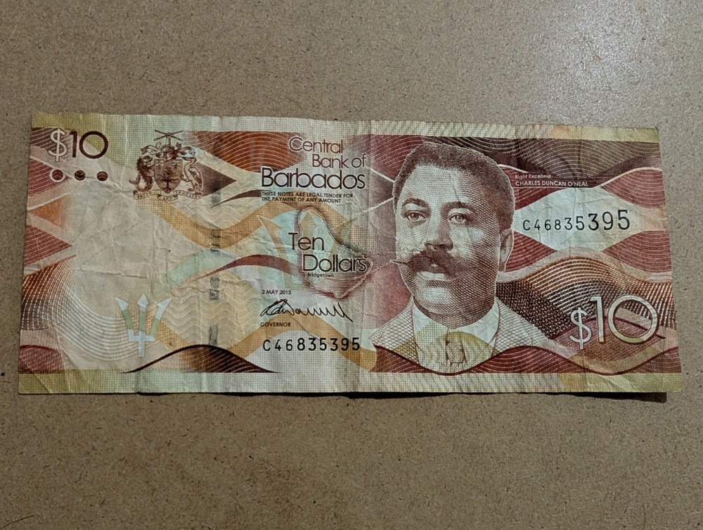 Barbados 10 Dollars 2013 Circulated