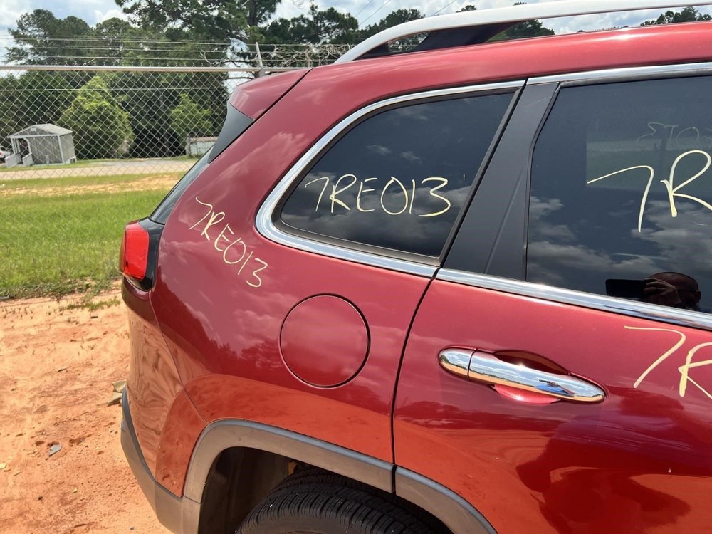CHEROKEE 2014 Keys/Latches/Locks 104849270