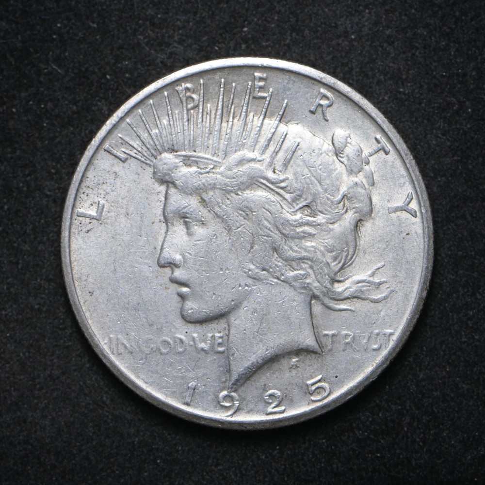 1925-S Peace Silver Dollar XF (cn16097)