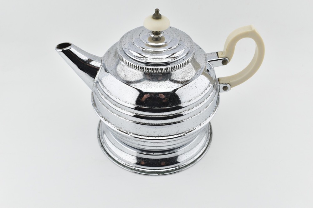 VTG Art Deco Tea Pot & Stand Denlagh Chromium Plate on Solid Copper 1930s Prop