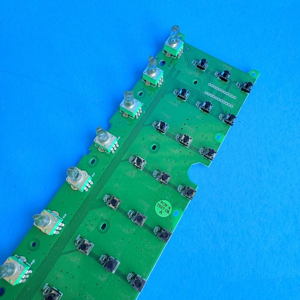 ALESIS VI49 MIDI Keyboard Controller OEM Part: Knobs Display Main Board PCB
