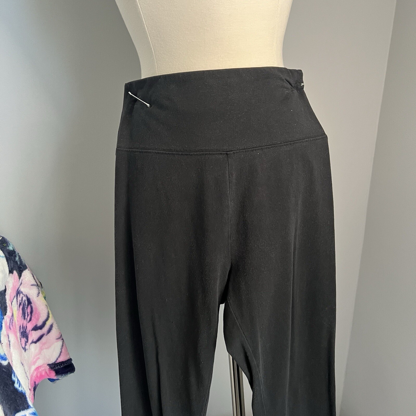 American Eagle Outfitters Women's Hi-Rise Leggings Size M Black
