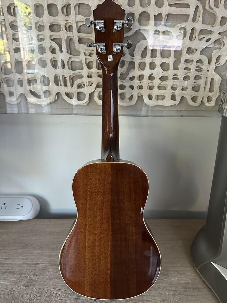 Oscar Schmidt Ukulele Ou5