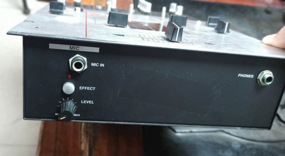 1pcs Vestax PMC-05Pro SL Mixing Console