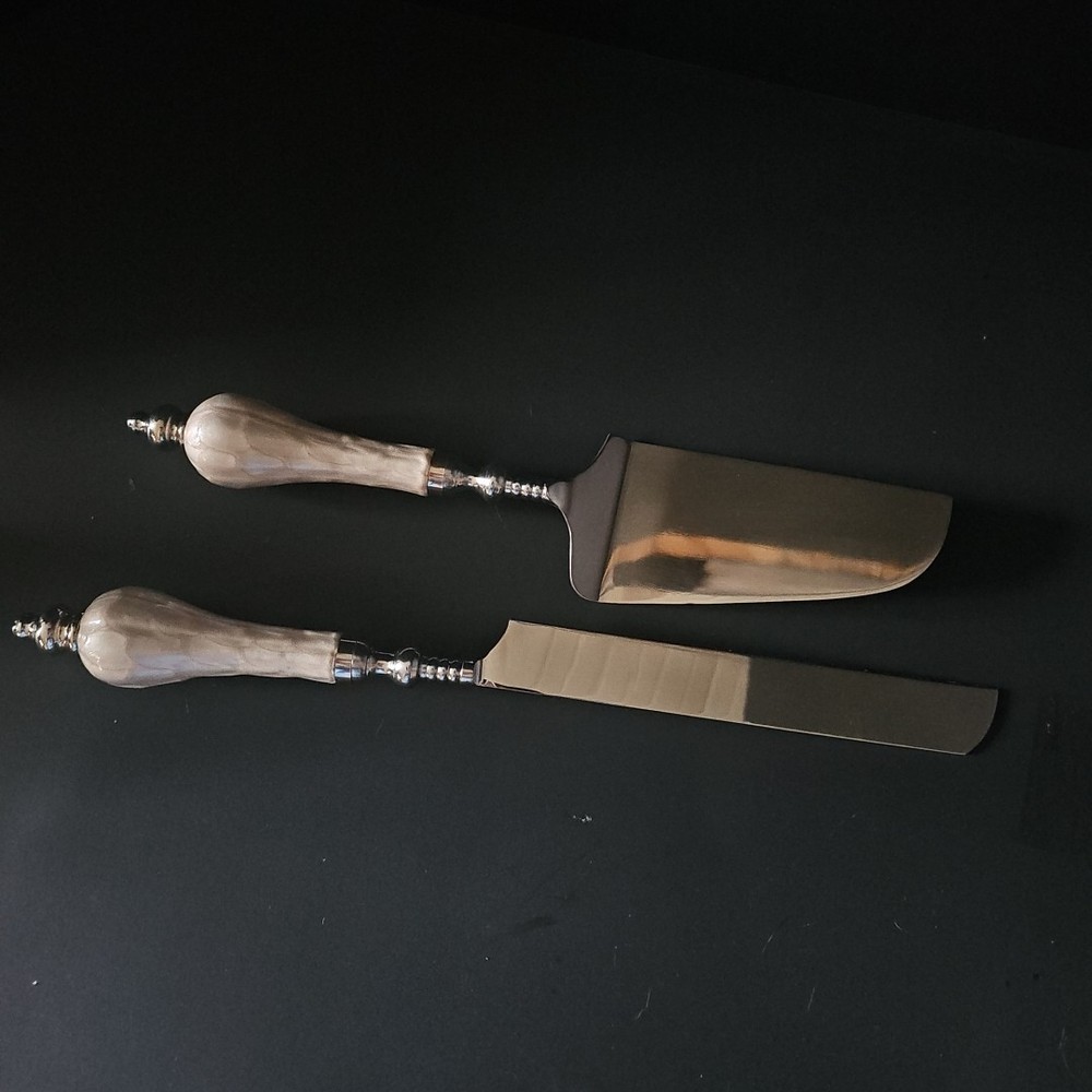 2 Pc. Julia Knight Snow Peony Cake Serving Set EUC - D4