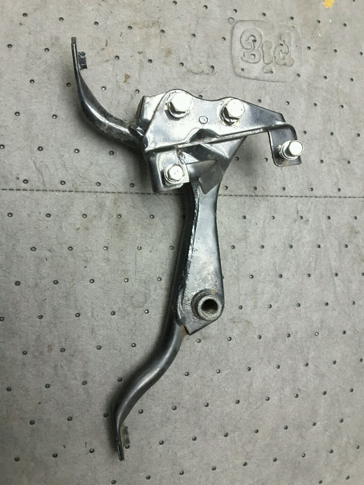 92 KAWASAKI EX250 LEFT FRAME CYLINDER HEAD ENGINE BRACKET OEM