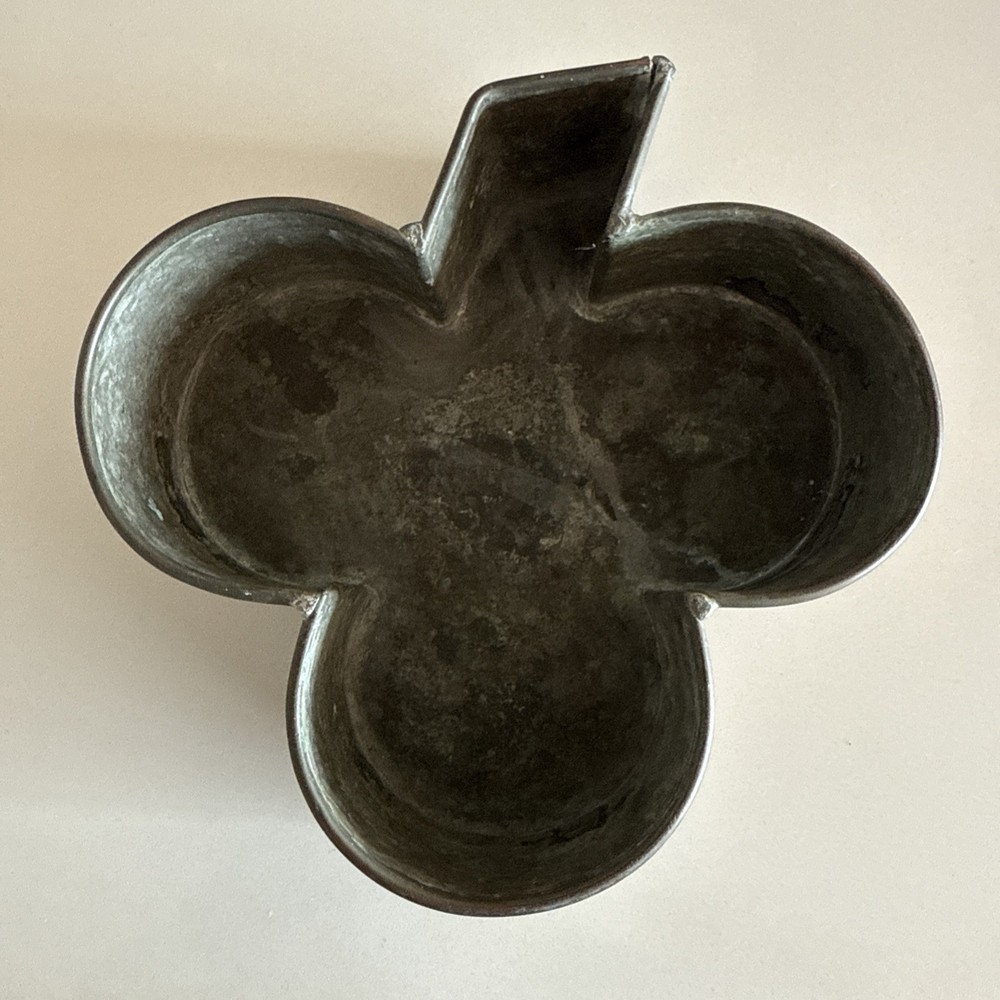 Vintage Clover Leaf - Shamrock - Copper Mold - Tin Lined