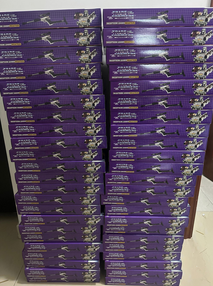 TRANSFORM Reissue G1 Megatron New Item with Free Shipping