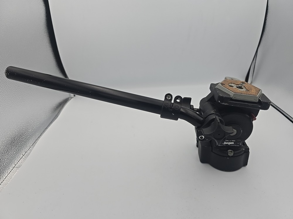 Bogen Manfrotto 3063 Mini Fluid Video Tripod Head with Quick Release Plate