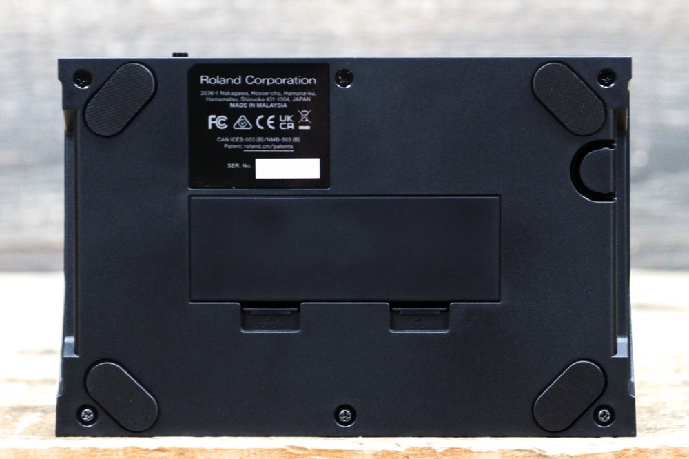 Boss VE-22 Vocal Performer Advanced Portable Multi-Effects Processor for Vocal