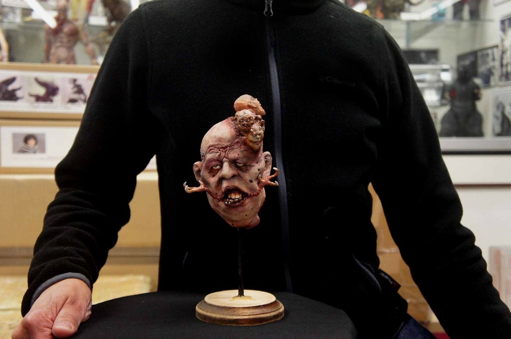 Voodoo 1:3 scale Head Art Statue Simon Lee Spiderzero