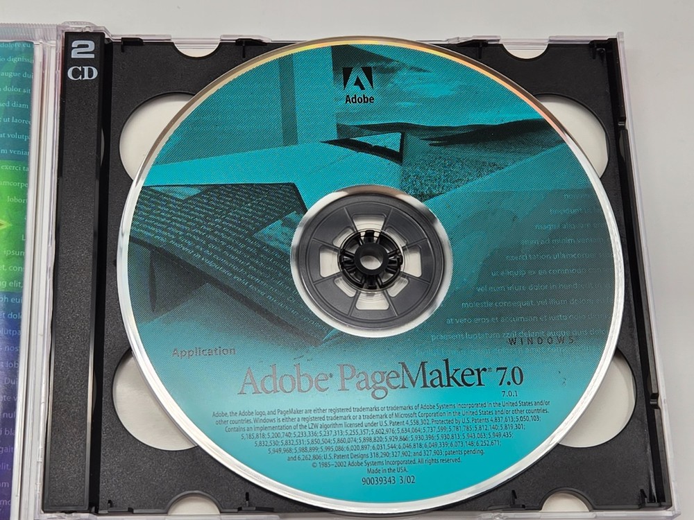 Adobe PageMaker 7.0 Upgrade Windows 2 Disc Set with Key Guide & Box