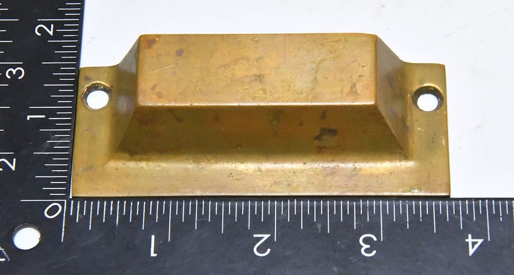 7 MATCHING BRASS DRAWER PULLS / HANDLES