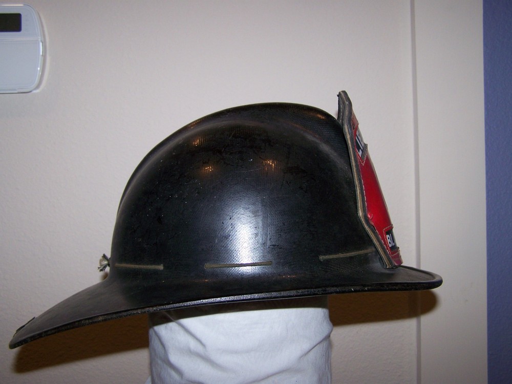 FIREMAN'S HELMENT VINTAGE