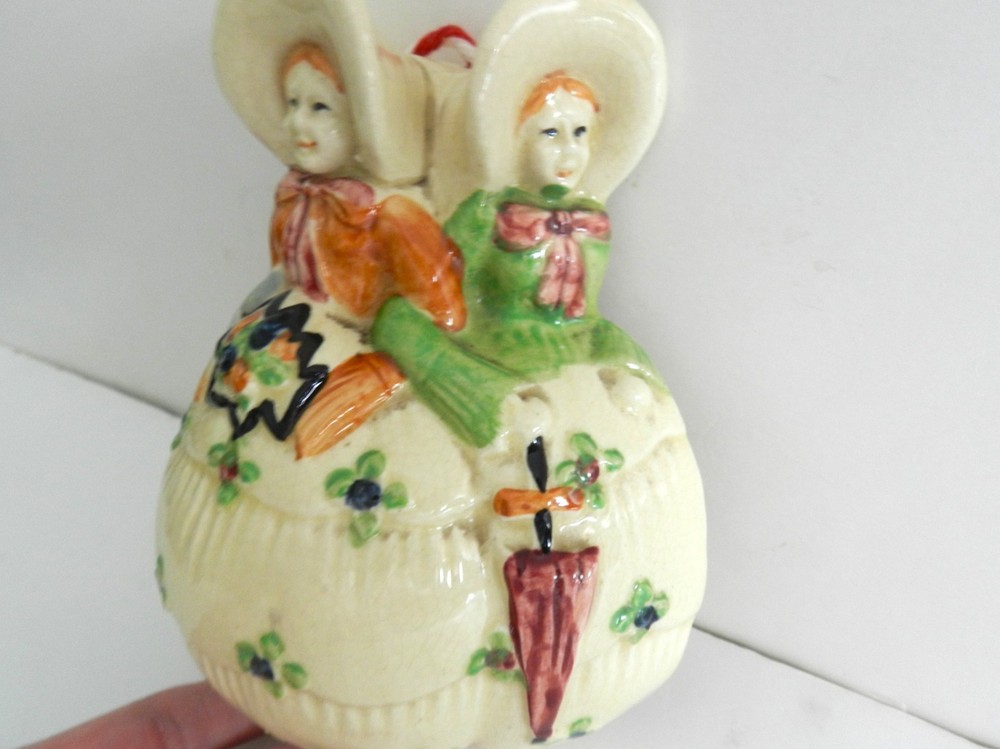 1940s Southern Belle String Holder, Japan, excellent