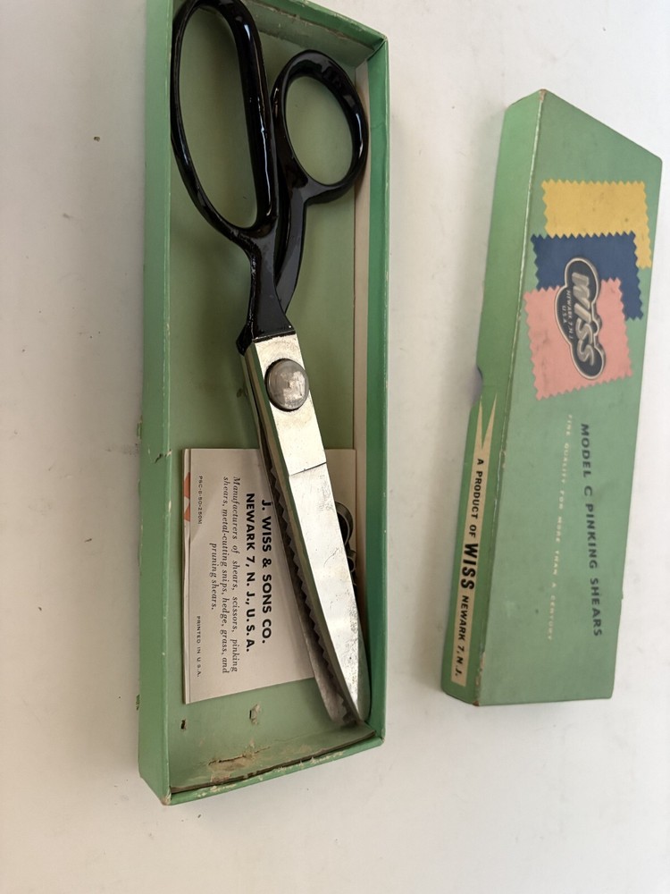 Vintage Wiss Model C Pinking Shears With ORIGINAL BOX AND INSTRUCTIONS