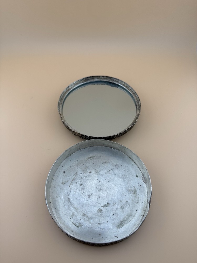 Antique Silver Vanity Face Puff Powder Box Compact Case with Mirror