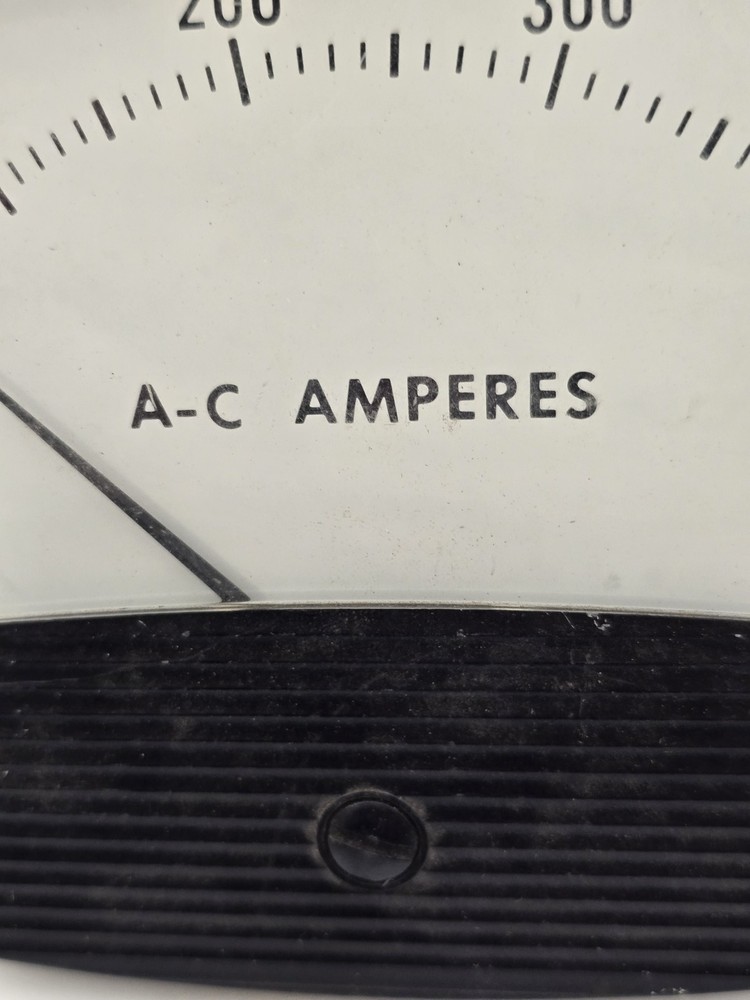 General Electric 250440LSSC Analog Panel Meter 0-400AAC Extra Wide Easy to Read