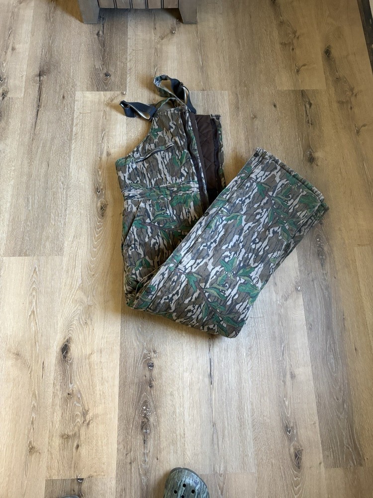 Mossy Oak Greenleaf. Insulated Bibbs L
