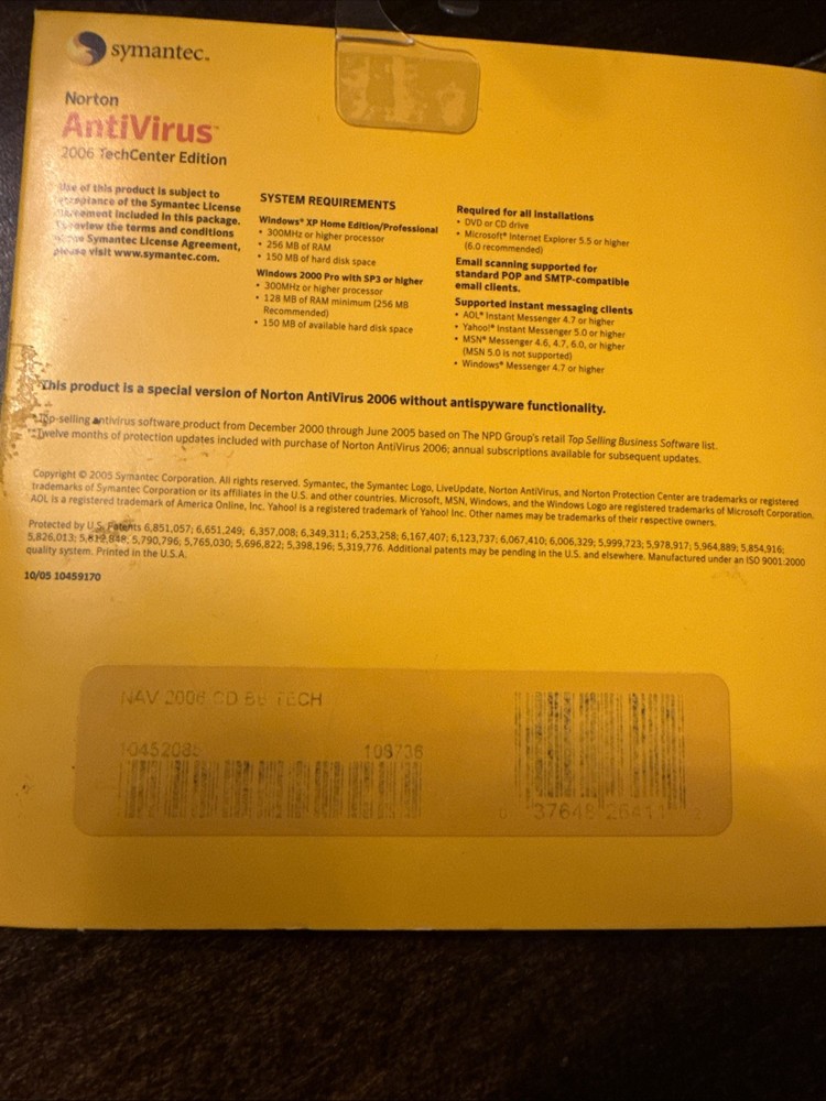 NORTON Internet Security CD-ROM 2006 PC Antivirus Unopened Prop