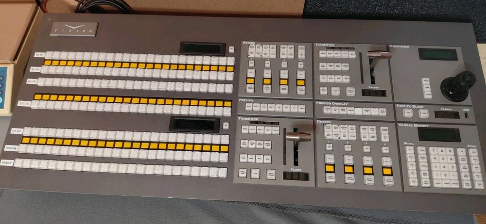 Ross Video Vision 2 Control Panel V2MP-001 - Powers On - Very Nice - UNTESTED
