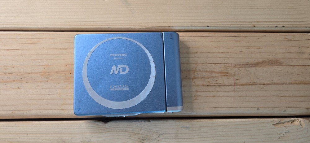 Matric PMD-201 / Fuze PMD-FX1 Minidisc player - Tested Working - Player Only
