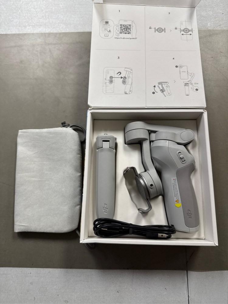 DJI Osmo Mobile SE Smartphone Stabilizer: Camera Mount Tripod, Black