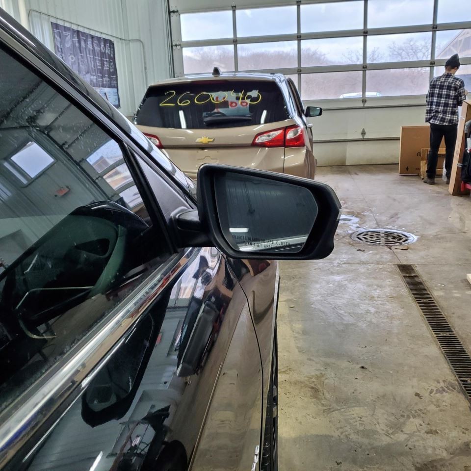 Camera/Projector Camera Front Interior Mirror Mounted Fits 20-24 EQUINOX 1172183