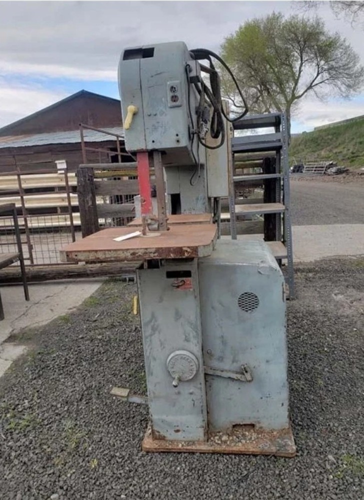 DoALL Model 3613-1 vertical band saw